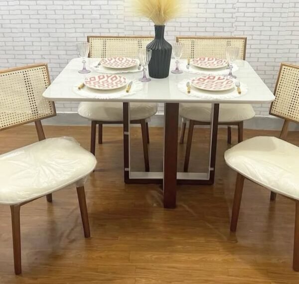 Mesa Atlas Mel/Off White Canto Copo 120×80 C/4 Cadeiras Livia em telinha